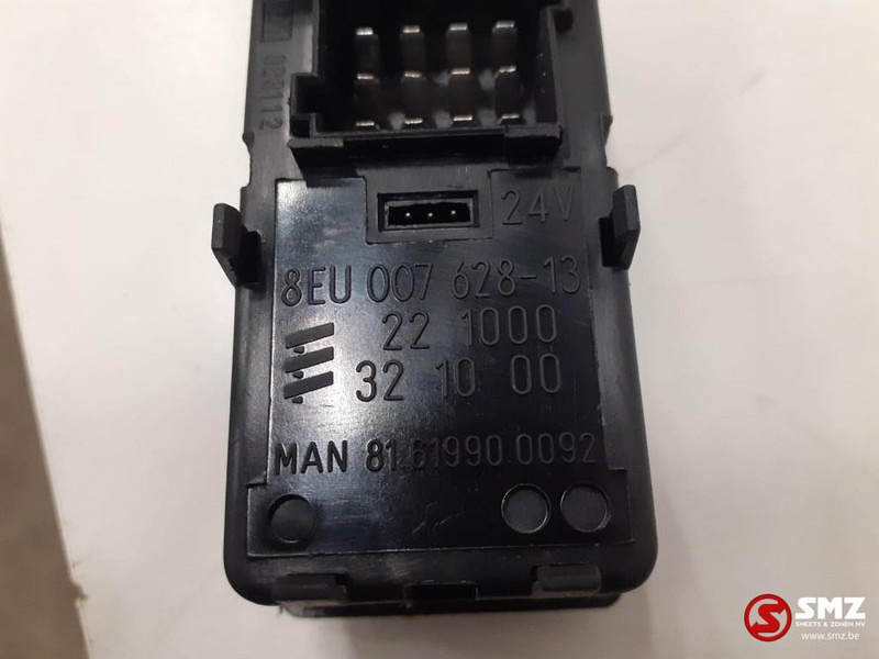 MAN Occ kachelregeleenheid MAN - חימום/ אוורור עבור משאית: תמונה 3 MAN Occ kachelregeleenheid MAN - חימום/ אוורור עבור משאית: תמונה 3