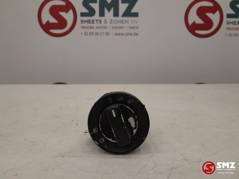 MAN Occ koplampschakelaar MAN TGX 81255056877 - תא ופנים הרכב עבור משאית: תמונה 2 MAN Occ koplampschakelaar MAN TGX 81255056877 - תא ופנים הרכב עבור משאית: תמונה 2