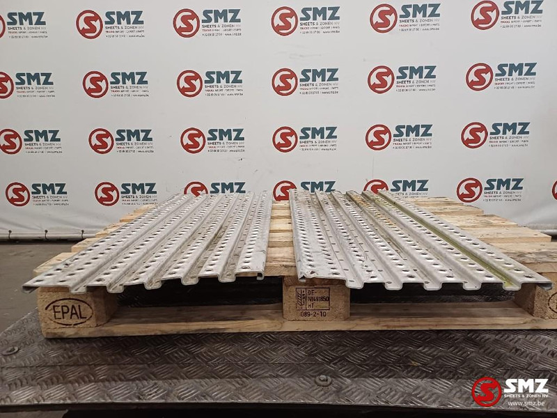 MAN Occ set bordesplaten MAN - מסגרת/ שלדה עבור משאית: תמונה 3 MAN Occ set bordesplaten MAN - מסגרת/ שלדה עבור משאית: תמונה 3