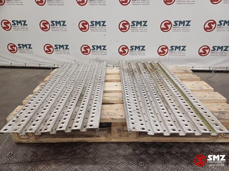 MAN Occ set bordesplaten MAN - מסגרת/ שלדה עבור משאית: תמונה 2 MAN Occ set bordesplaten MAN - מסגרת/ שלדה עבור משאית: תמונה 2