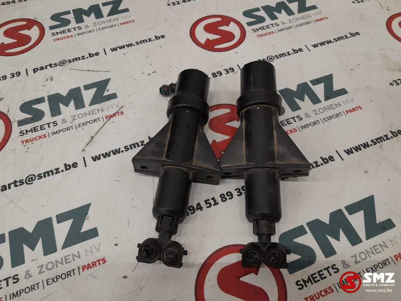 MAN Occ set van 2 koplampsproeiers MAN - תא ופנים הרכב עבור משאית: תמונה 2 MAN Occ set van 2 koplampsproeiers MAN - תא ופנים הרכב עבור משאית: תמונה 2