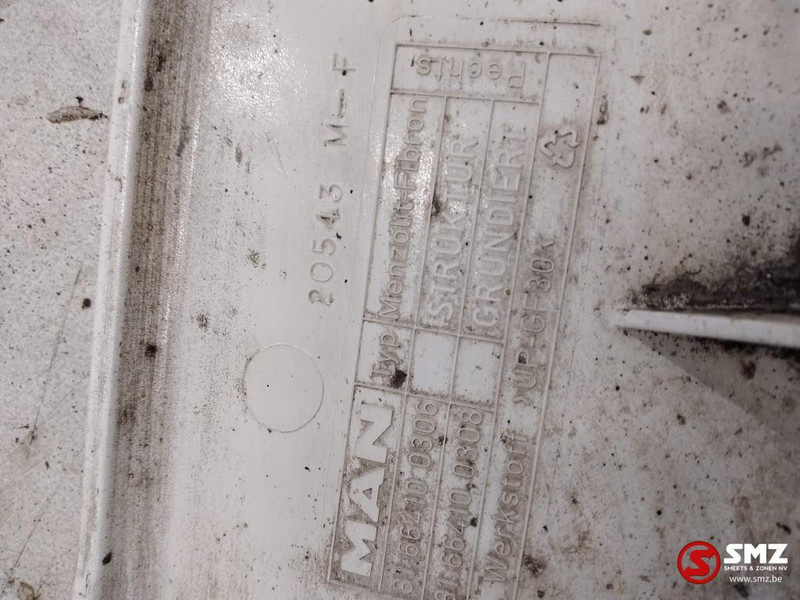 MAN Occ spatbord vooraan rechts MAN - גוף וחלק חיצוני עבור משאית: תמונה 3 MAN Occ spatbord vooraan rechts MAN - גוף וחלק חיצוני עבור משאית: תמונה 3