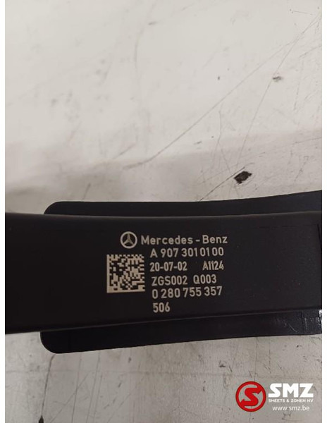 Mercedes-Benz Gaspedaal Mercedes - תא ופנים הרכב עבור משאית: תמונה 5 Mercedes-Benz Gaspedaal Mercedes - תא ופנים הרכב עבור משאית: תמונה 5