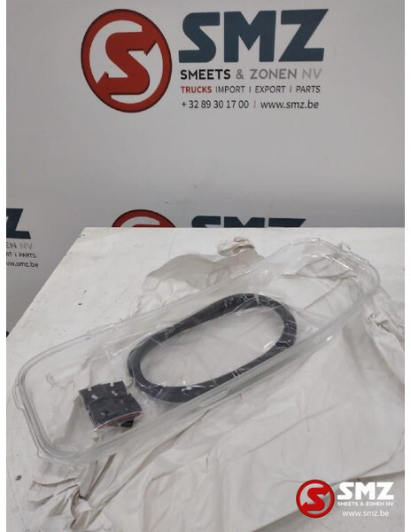 Mercedes-Benz Koplampglas rechts mercedes atego - פנס קדמי עבור משאית: תמונה 1 Mercedes-Benz Koplampglas rechts mercedes atego - פנס קדמי עבור משאית: תמונה 1