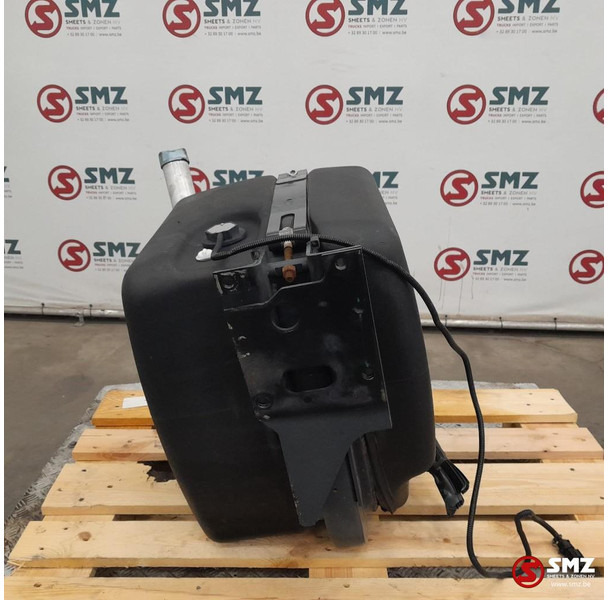 Mercedes-Benz Occ AdBluetank 85L + AdBlueniveausensor Mercedes - מערכת דלק עבור משאית: תמונה 3 Mercedes-Benz Occ AdBluetank 85L + AdBlueniveausensor Mercedes - מערכת דלק עבור משאית: תמונה 3