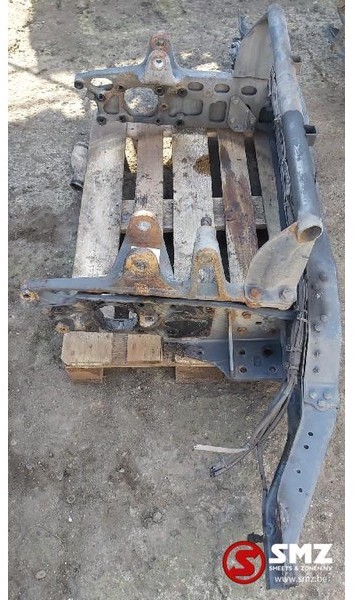 Mercedes-Benz Occ Bumperbalk vooraan met steunen Atego 1828 - פגוש עבור משאית: תמונה 5 Mercedes-Benz Occ Bumperbalk vooraan met steunen Atego 1828 - פגוש עבור משאית: תמונה 5