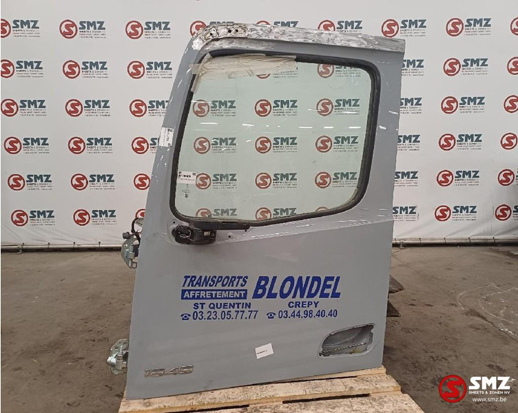 Mercedes-Benz Occ Deur links Actros MP4 - דלת וחלקים עבור משאית: תמונה 1 Mercedes-Benz Occ Deur links Actros MP4 - דלת וחלקים עבור משאית: תמונה 1