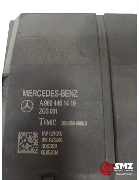 Mercedes-Benz Occ ECU rechterdeur besturingseenheid Mercedes - ECU עבור משאית: תמונה 3 Mercedes-Benz Occ ECU rechterdeur besturingseenheid Mercedes - ECU עבור משאית: תמונה 3