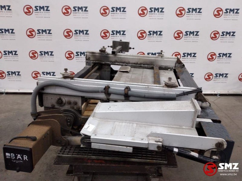 Mercedes-Benz Occ Laadlift BAR cargolift 1100kg - 140cm - מעלית אחורית עבור משאית: תמונה 2 Mercedes-Benz Occ Laadlift BAR cargolift 1100kg - 140cm - מעלית אחורית עבור משאית: תמונה 2