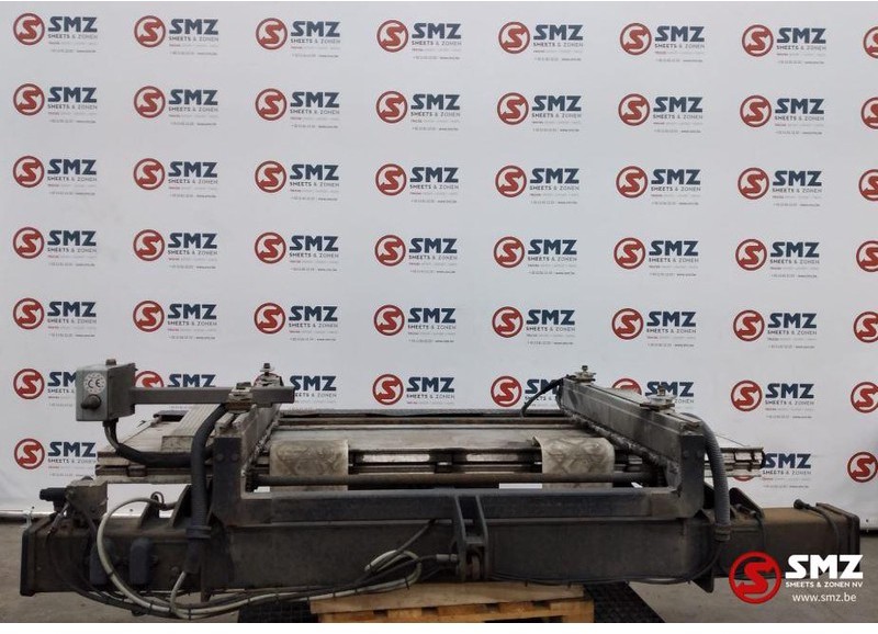 Mercedes-Benz Occ Laadlift BAR cargolift 1100kg - 140cm - מעלית אחורית עבור משאית: תמונה 1 Mercedes-Benz Occ Laadlift BAR cargolift 1100kg - 140cm - מעלית אחורית עבור משאית: תמונה 1