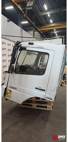 Mercedes-Benz Occ cabine Mercedes - תא ופנים הרכב עבור משאית: תמונה 5 Mercedes-Benz Occ cabine Mercedes - תא ופנים הרכב עבור משאית: תמונה 5