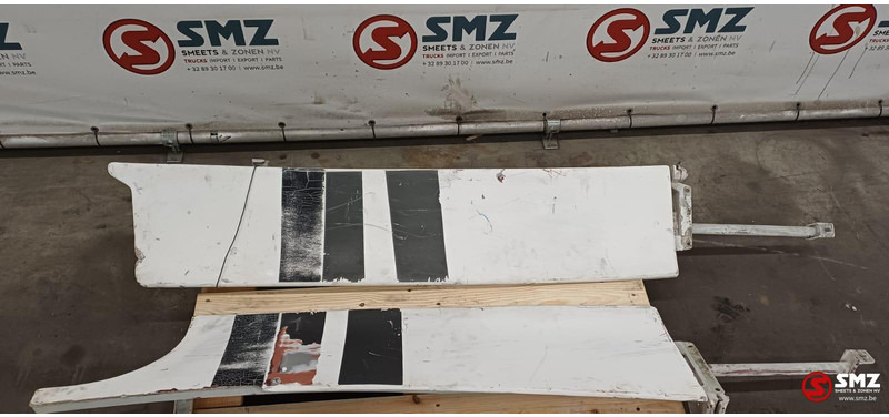 Mercedes-Benz Occ cabinespoilerset Mercedes SK - אווירודינמיקה/ ספוילר עבור משאית: תמונה 3 Mercedes-Benz Occ cabinespoilerset Mercedes SK - אווירודינמיקה/ ספוילר עבור משאית: תמונה 3