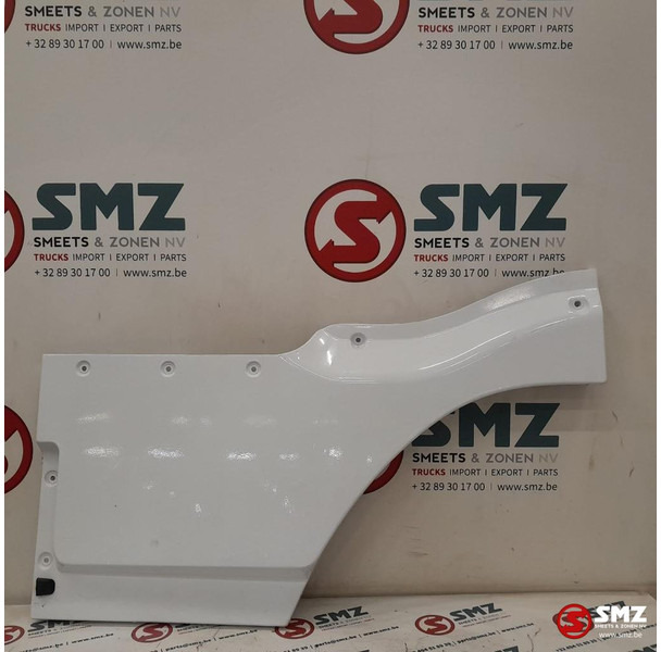 Mercedes-Benz Occ deurverlenging rechts Mercedes - דלת וחלקים עבור משאית: תמונה 1 Mercedes-Benz Occ deurverlenging rechts Mercedes - דלת וחלקים עבור משאית: תמונה 1