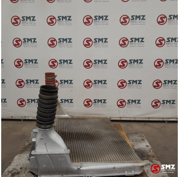Mercedes-Benz Occ intercooler Mercedes - מקרר פנימי עבור משאית: תמונה 3 Mercedes-Benz Occ intercooler Mercedes - מקרר פנימי עבור משאית: תמונה 3