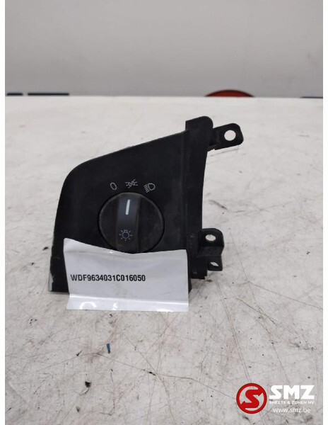 Mercedes-Benz Occ lichtschakelaar Mercedes - מערכת חשמל עבור משאית: תמונה 1 Mercedes-Benz Occ lichtschakelaar Mercedes - מערכת חשמל עבור משאית: תמונה 1