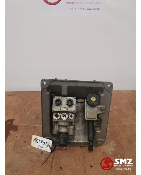 Mercedes-Benz Occ pedalenbox actros - דוושה עבור משאית: תמונה 3 Mercedes-Benz Occ pedalenbox actros - דוושה עבור משאית: תמונה 3