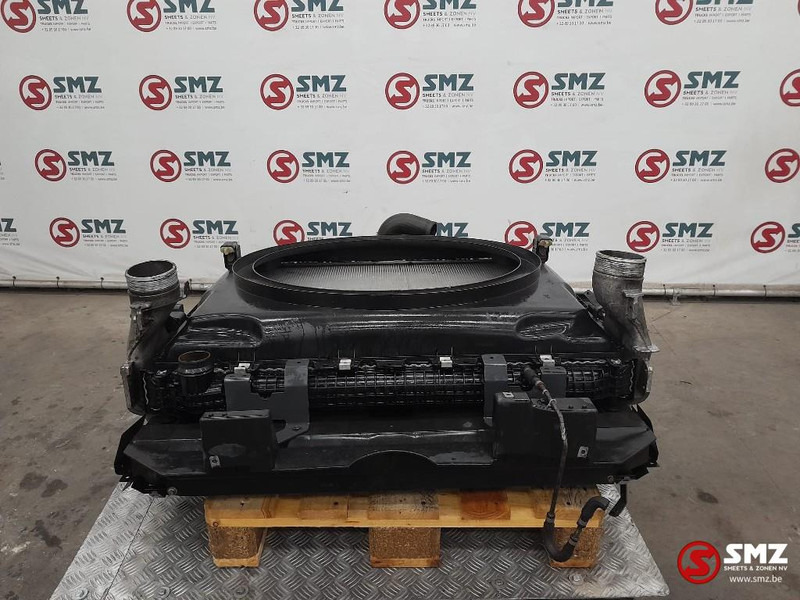 Mercedes-Benz Occ radiator + intercooler Mercedes - רדיאטור עבור משאית: תמונה 2 Mercedes-Benz Occ radiator + intercooler Mercedes - רדיאטור עבור משאית: תמונה 2