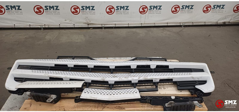 Mercedes-Benz Occ radiatorgrille Mercedes - גריל עבור משאית: תמונה 1 Mercedes-Benz Occ radiatorgrille Mercedes - גריל עבור משאית: תמונה 1