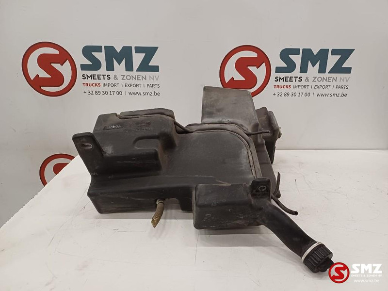 Mercedes-Benz Occ ruitenvloeistofreservoir Mercedes - חלון וחלקים עבור משאית: תמונה 2 Mercedes-Benz Occ ruitenvloeistofreservoir Mercedes - חלון וחלקים עבור משאית: תמונה 2