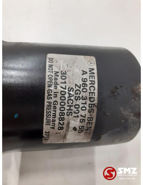 Mercedes-Benz Occ set schokdempers cabinevering Mercedes - מתלה תא עבור משאית: תמונה 4 Mercedes-Benz Occ set schokdempers cabinevering Mercedes - מתלה תא עבור משאית: תמונה 4