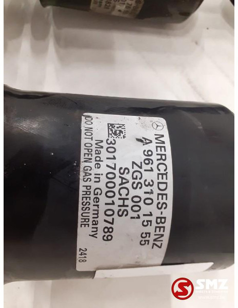 Mercedes-Benz Occ set schokdempers cabinevering Mercedes - מתלה תא עבור משאית: תמונה 3 Mercedes-Benz Occ set schokdempers cabinevering Mercedes - מתלה תא עבור משאית: תמונה 3