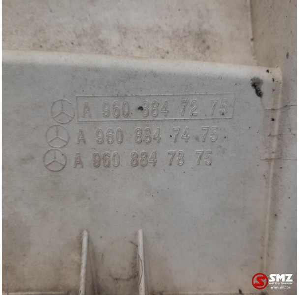 Mercedes-Benz Occ spatbord links Mercedes - גוף וחלק חיצוני עבור משאית: תמונה 3 Mercedes-Benz Occ spatbord links Mercedes - גוף וחלק חיצוני עבור משאית: תמונה 3