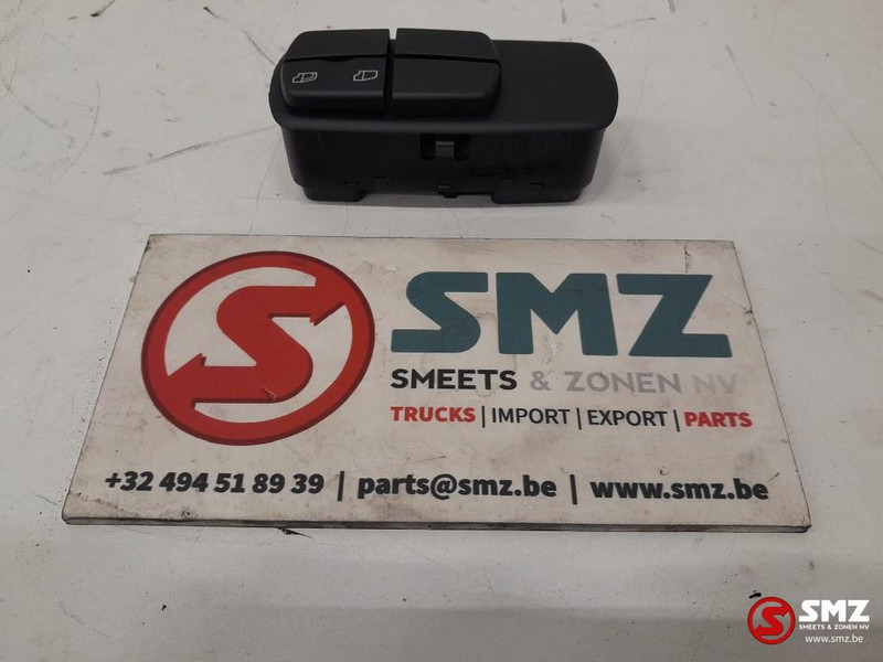 Mercedes-Benz Raamopener schakelaar passagierszijde Mercedes - מערכת חשמל עבור משאית: תמונה 1 Mercedes-Benz Raamopener schakelaar passagierszijde Mercedes - מערכת חשמל עבור משאית: תמונה 1