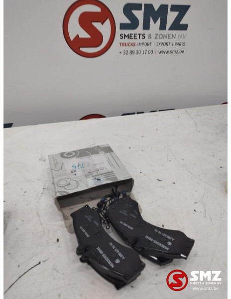Mercedes-Benz Set remblokken mercedes sprinter w901-w905 a008420 - רפידות בלימה עבור משאית: תמונה 1 Mercedes-Benz Set remblokken mercedes sprinter w901-w905 a008420 - רפידות בלימה עבור משאית: תמונה 1