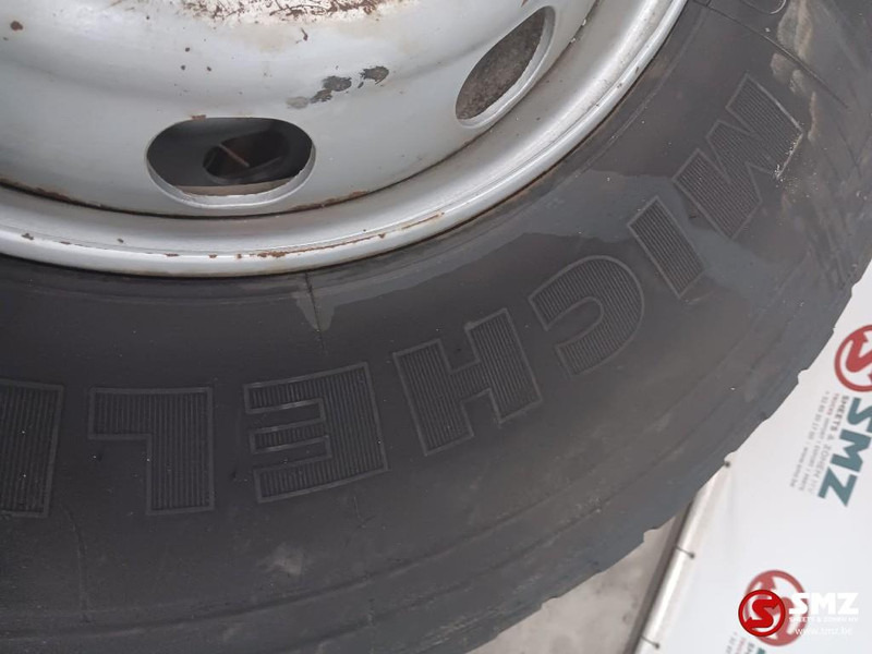 Michelin Occ vrachtwagenband Michelin 12R22.5 - צמיג עבור משאית: תמונה 3 Michelin Occ vrachtwagenband Michelin 12R22.5 - צמיג עבור משאית: תמונה 3