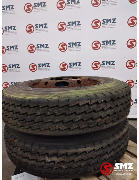 Pirelli Occ vrachtwagenband Pirelli Cinturato 11 00 R 20 - צמיג עבור משאית: תמונה 1 Pirelli Occ vrachtwagenband Pirelli Cinturato 11 00 R 20 - צמיג עבור משאית: תמונה 1