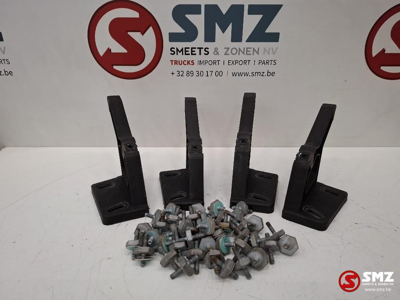 Renault Occ bevestigingsset zonneklep Renault - סוכך שמש עבור משאית: תמונה 1 Renault Occ bevestigingsset zonneklep Renault - סוכך שמש עבור משאית: תמונה 1
