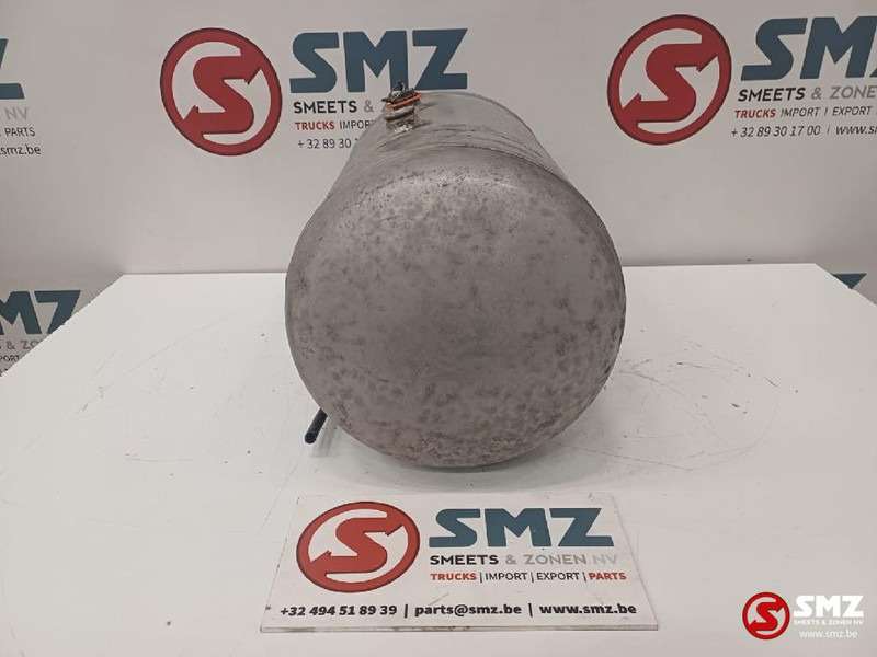 Renault Occ luchtketel 40L 13Bar Renault - חלקי חילוף עבור משאית: תמונה 3 Renault Occ luchtketel 40L 13Bar Renault - חלקי חילוף עבור משאית: תמונה 3