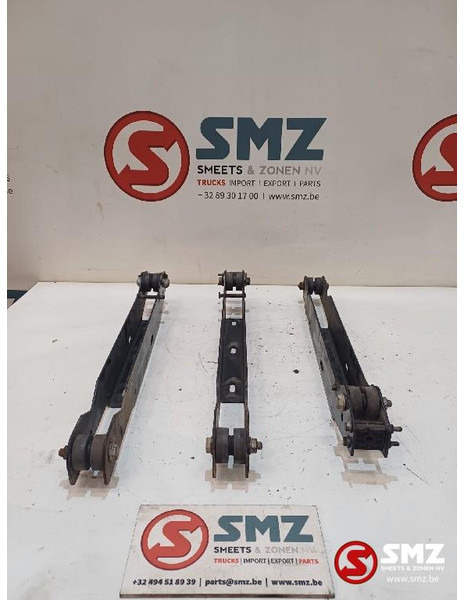 Renault Occ set van 3 sideskirtsteunen Renault - מסגרת/ שלדה עבור משאית: תמונה 1 Renault Occ set van 3 sideskirtsteunen Renault - מסגרת/ שלדה עבור משאית: תמונה 1