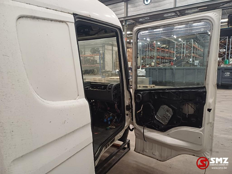 Scania Occ Cabine compleet Scania - תא ופנים הרכב עבור משאית: תמונה 4 Scania Occ Cabine compleet Scania - תא ופנים הרכב עבור משאית: תמונה 4