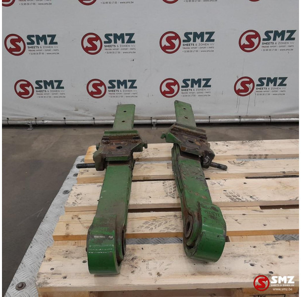 Scania Occ set van 2 bladveren stuuras / meeloopas Scania - מתלה פלדה עבור משאית: תמונה 4 Scania Occ set van 2 bladveren stuuras / meeloopas Scania - מתלה פלדה עבור משאית: תמונה 4