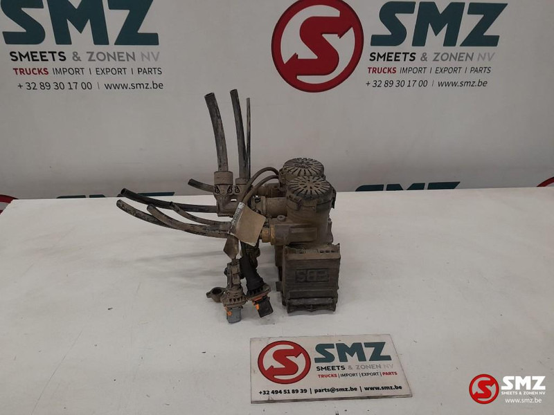 Volvo Occ EBS achterasmodulator Volvo - חלקי חילוף עבור משאית: תמונה 2 Volvo Occ EBS achterasmodulator Volvo - חלקי חילוף עבור משאית: תמונה 2