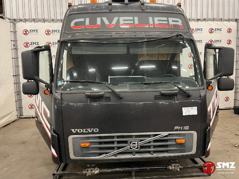 Volvo Occ cabine compleet Volvo FH16 L2H3 - תא ופנים הרכב עבור משאית: תמונה 2 Volvo Occ cabine compleet Volvo FH16 L2H3 - תא ופנים הרכב עבור משאית: תמונה 2