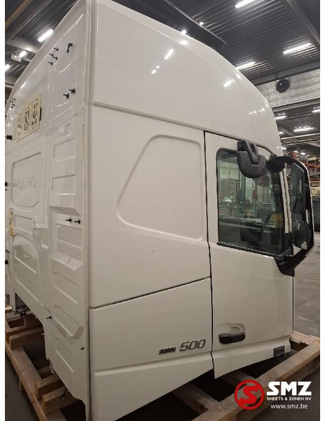 Volvo Occ cabine compleet Volvo FH4 - תא ופנים הרכב עבור משאית: תמונה 3 Volvo Occ cabine compleet Volvo FH4 - תא ופנים הרכב עבור משאית: תמונה 3
