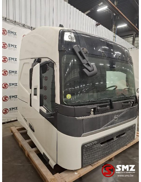 Volvo Occ cabine compleet Volvo FH4 - תא ופנים הרכב עבור משאית: תמונה 1 Volvo Occ cabine compleet Volvo FH4 - תא ופנים הרכב עבור משאית: תמונה 1