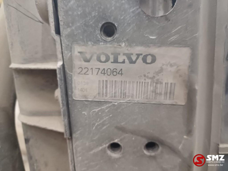 Volvo Occ radiator + intercooler + condenser Volvo - רדיאטור עבור משאית: תמונה 5 Volvo Occ radiator + intercooler + condenser Volvo - רדיאטור עבור משאית: תמונה 5