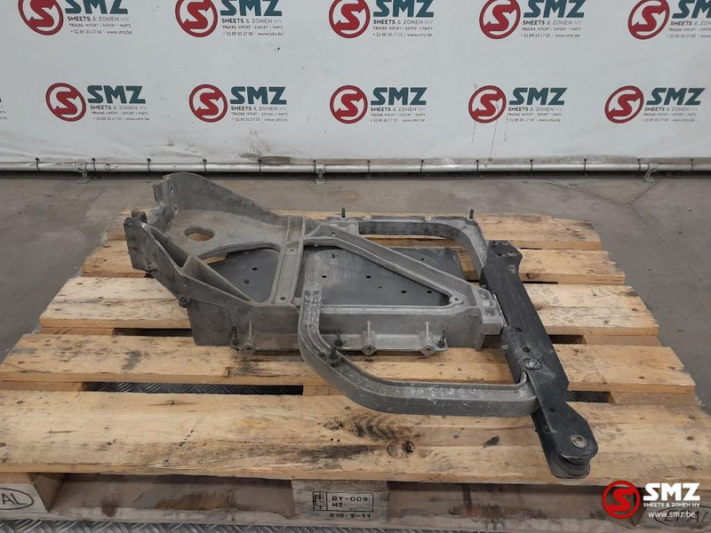 Volvo Occ spatbordsteun links Volvo - מסגרת/ שלדה עבור משאית: תמונה 1 Volvo Occ spatbordsteun links Volvo - מסגרת/ שלדה עבור משאית: תמונה 1