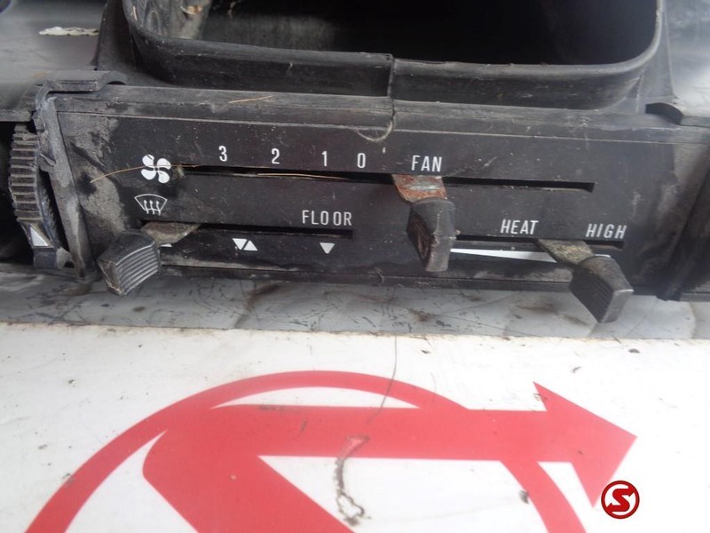 Volvo Occ verwarming volvo fh12 - חימום/ אוורור עבור משאית: תמונה 5 Volvo Occ verwarming volvo fh12 - חימום/ אוורור עבור משאית: תמונה 5