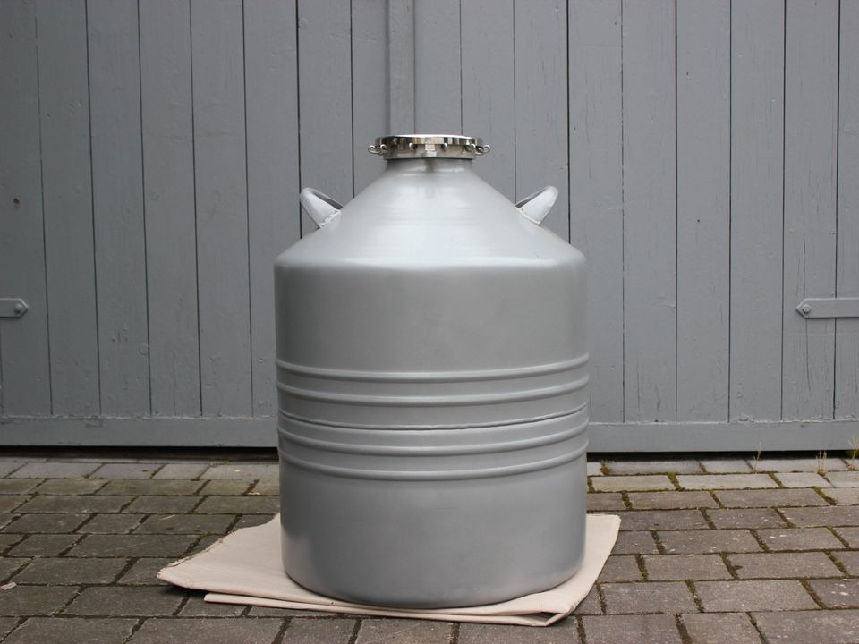 Cryotherm Container 50 L Dewar used for liquid nitrogen - מכל אחסון: תמונה 1 Cryotherm Container 50 L Dewar used for liquid nitrogen - מכל אחסון: תמונה 1