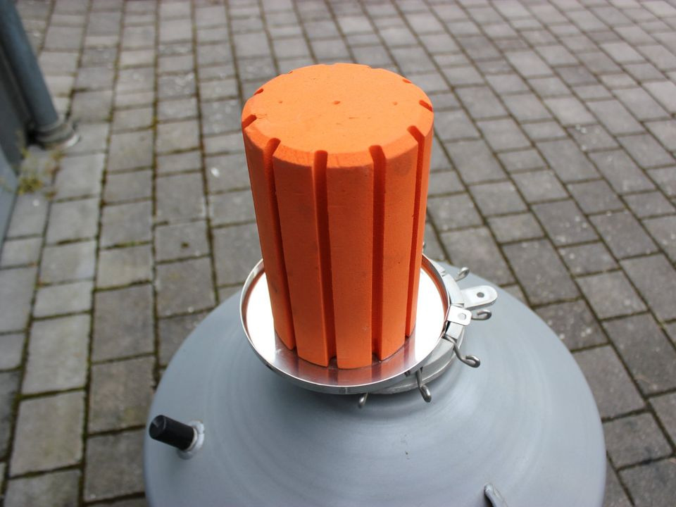 Cryotherm Container 50 L Dewar used for liquid nitrogen - מכל אחסון: תמונה 3 Cryotherm Container 50 L Dewar used for liquid nitrogen - מכל אחסון: תמונה 3