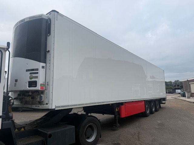 Schmitz Cargobull SLXe 300 1894 uur laadklep 2liftassen - סמיטריילר עם קירור: תמונה 1 Schmitz Cargobull SLXe 300 1894 uur laadklep 2liftassen - סמיטריילר עם קירור: תמונה 1