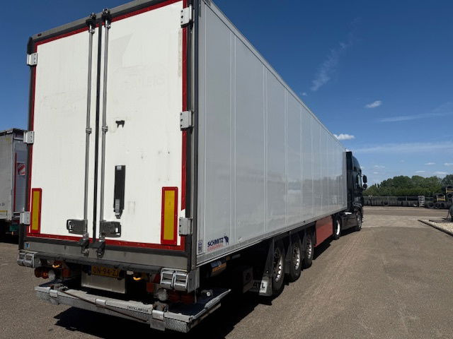 Schmitz Cargobull Thermoking SLXe 300 Laadklep Liftas 3924 dieseluren - סמיטריילר עם קירור: תמונה 3 Schmitz Cargobull Thermoking SLXe 300 Laadklep Liftas 3924 dieseluren - סמיטריילר עם קירור: תמונה 3