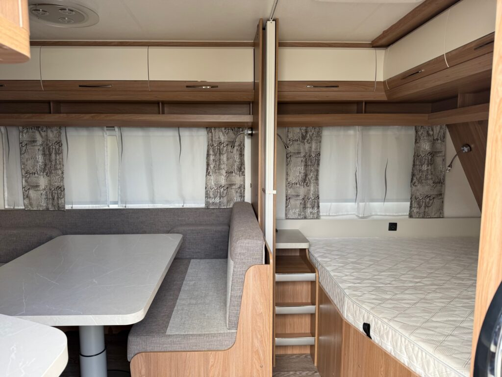 Hobby 545 KMF DE LUXE 2021 - קרוואן נגרר: תמונה 5 Hobby 545 KMF DE LUXE 2021 - קרוואן נגרר: תמונה 5