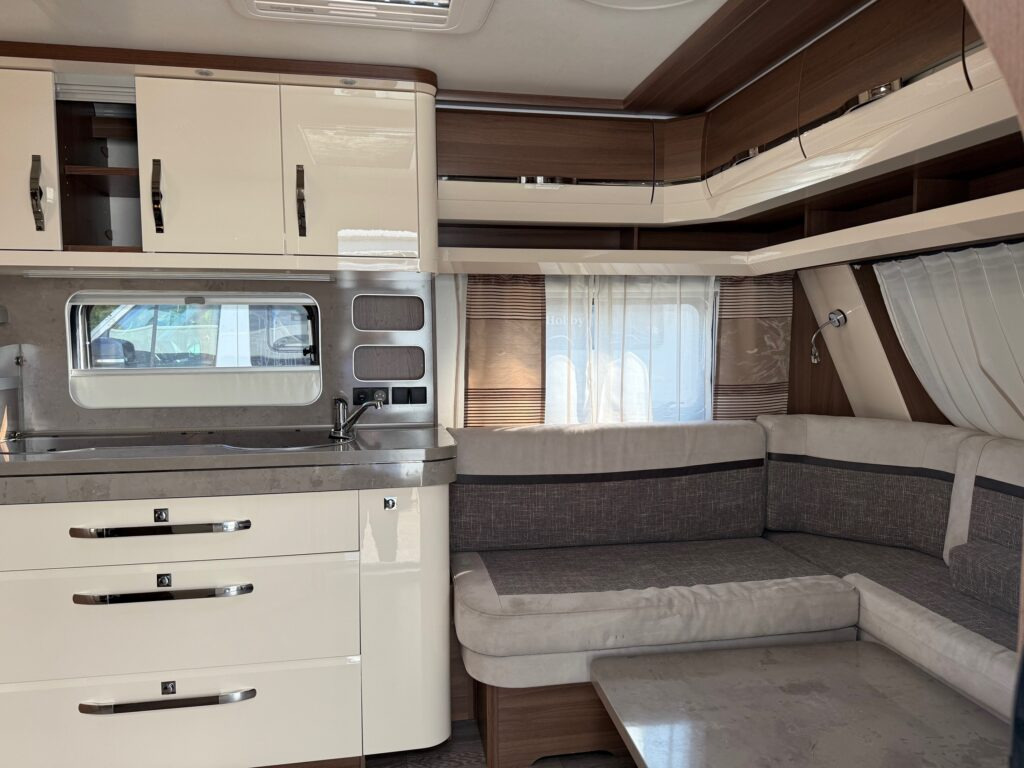 Hobby 720 KWFU Prestige 2020 - קרוואן נגרר: תמונה 5 Hobby 720 KWFU Prestige 2020 - קרוואן נגרר: תמונה 5