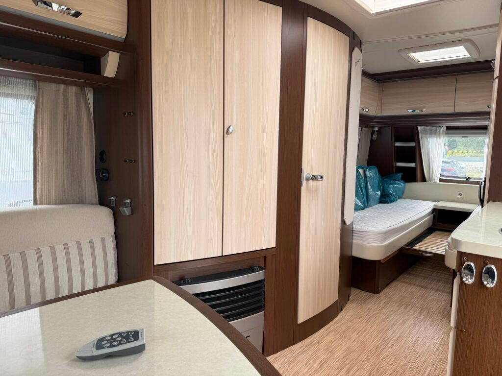 הַחכָּרָה  Hobby Prestige 495 UL 2013 Hobby Prestige 495 UL 2013: תמונה 14