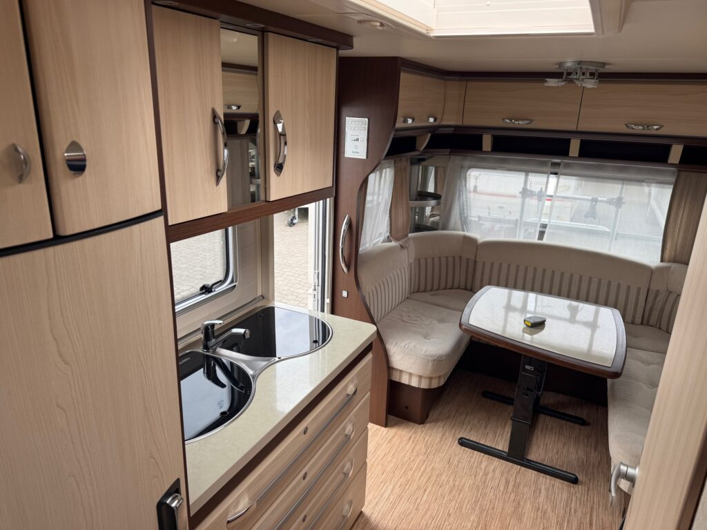 הַחכָּרָה  Hobby Prestige 495 UL 2013 Hobby Prestige 495 UL 2013: תמונה 12